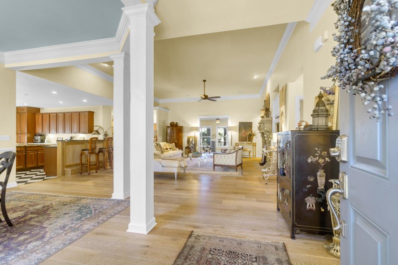 Property image 2 of 1596 Oakhurst Drive in Rivertowne Country Club, Mount Pleasant, SC 29466