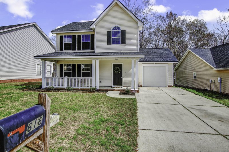 Property image 3 at 616 Saint Ives Lane, Goose Creek, SC 29445