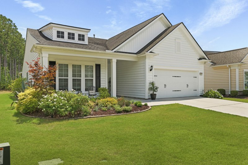 Property image 3 of 604 Eastern Isle Avenue in Cane Bay Plantation, Summerville, SC 29486