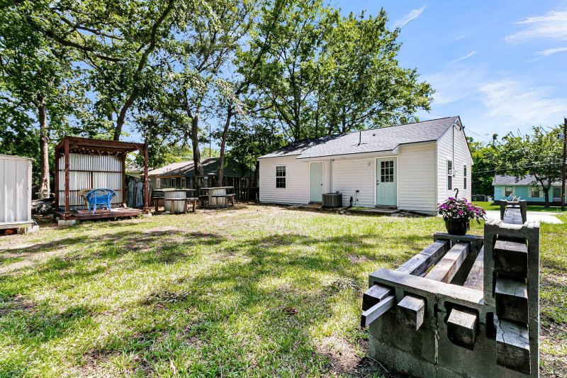 Property image 3 at 5806 Robinhood Drive, Hanahan, SC 29410