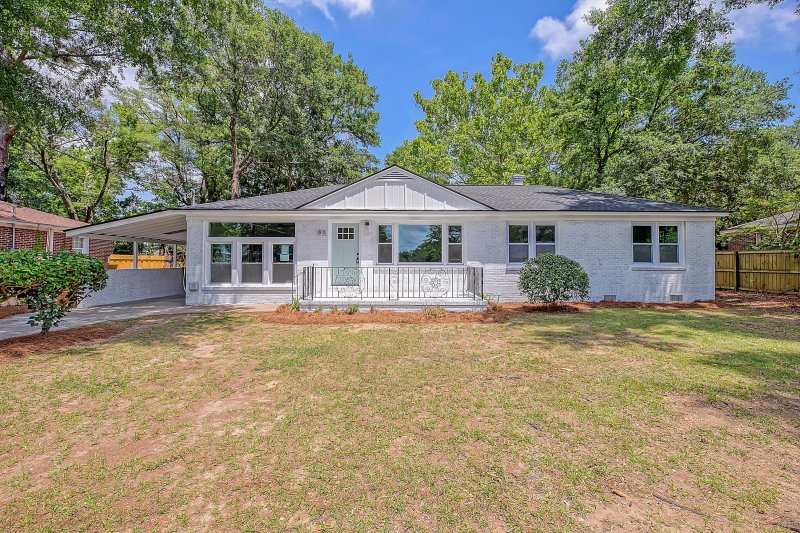 818 W Madison Avenue