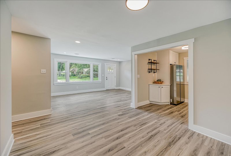 Property image 5 at 818 W Madison Avenue, Charleston, SC 29412