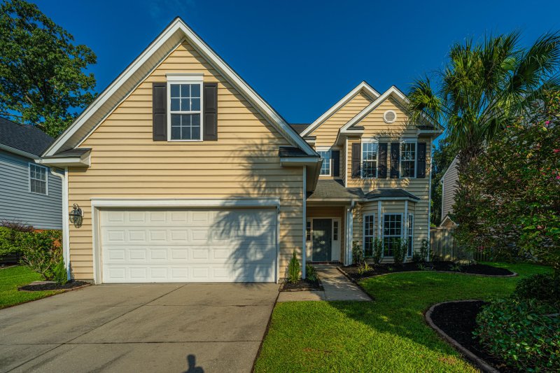 5215 Mulholland Drive