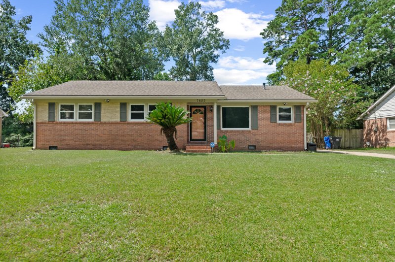 7623 Hillandale Road