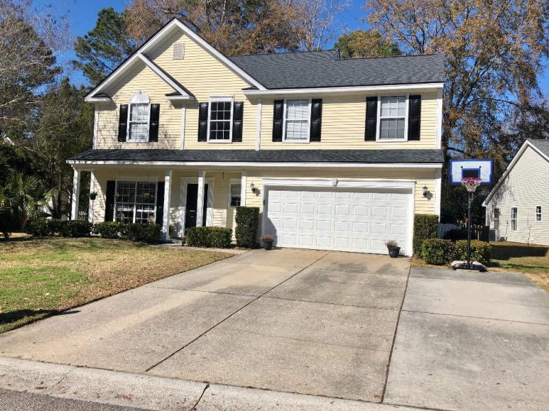 Property image 2 at 214 Historic Drive, Mount Pleasant, SC 29464