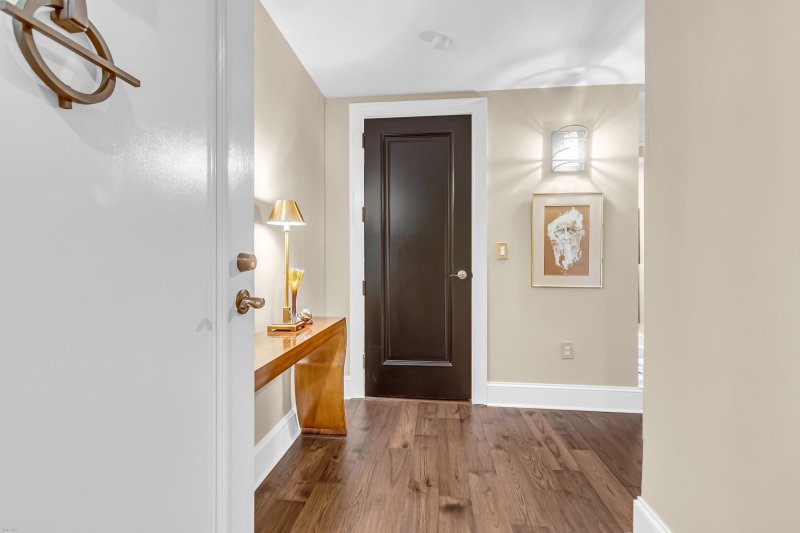 Property image 4 of 222 S Plaza Court in Renaissance On Chas Harbor, Mount Pleasant, SC 29464