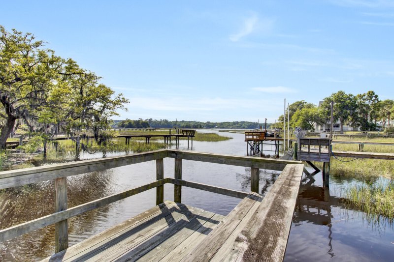 Property image 2 of 3984 Gift Boulevard in Gift Plantation, Johns Island, SC 29455