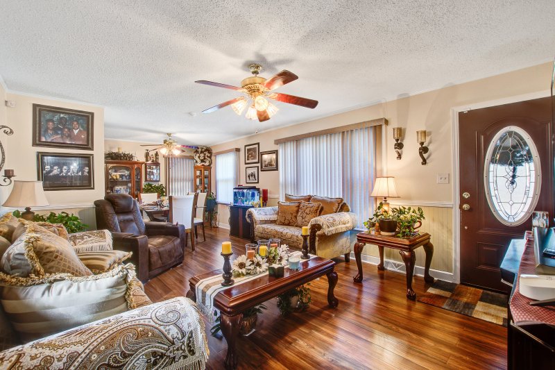 Property image 3 of 7727 Picardy Place in Pepperhill, North Charleston, SC 29420