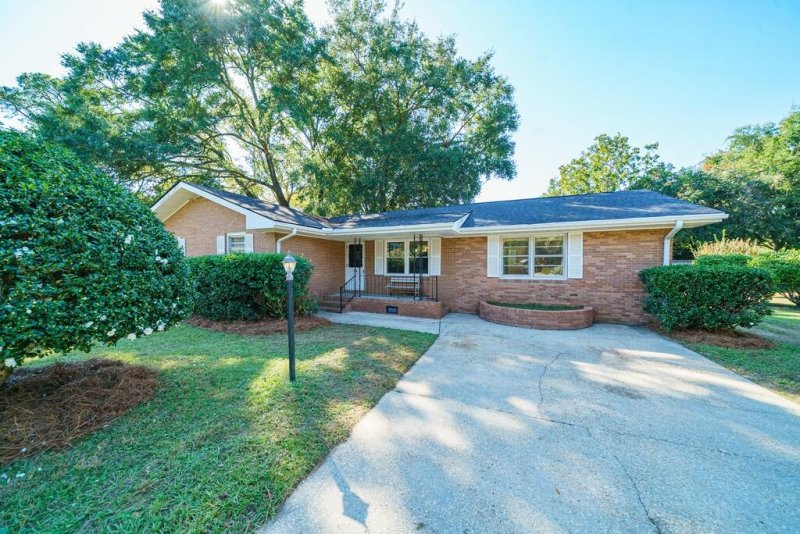 Property image 2 of 779 Dills Bluff Road in Battery Point, Charleston, SC 29412