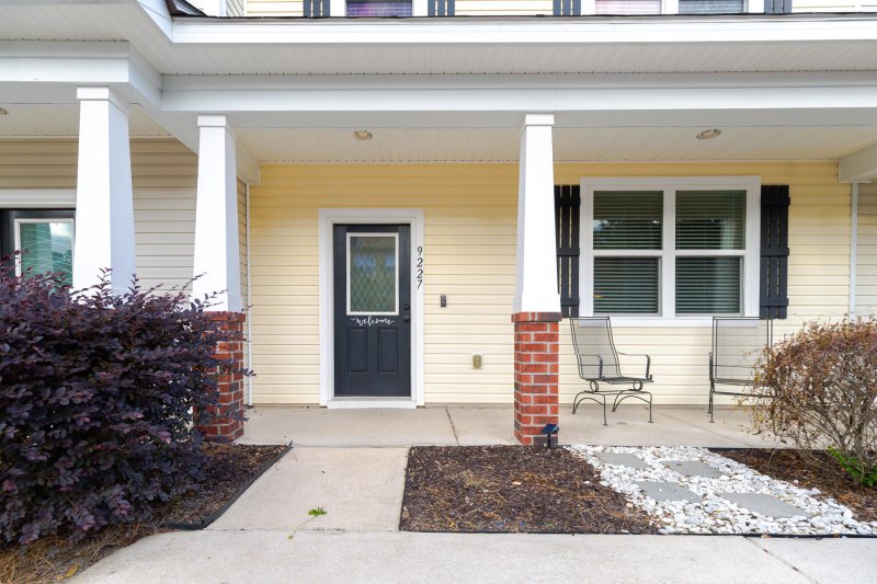 Property image 3 of 9227 Southern Oak Lane in Tranquil Hill Plantation, Ladson, SC 29456