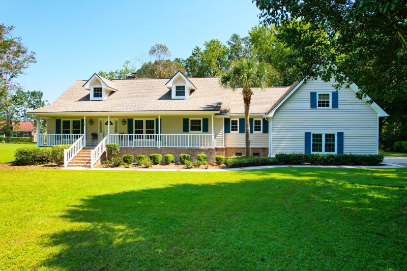 935 River Road