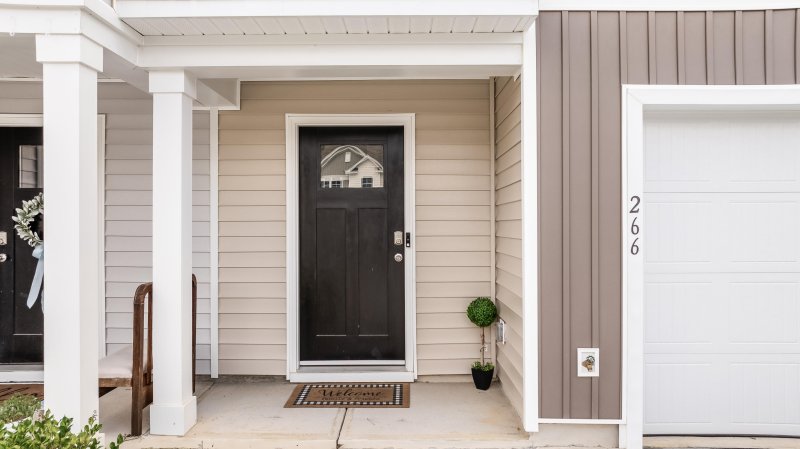 Property image 2 of 266 Ivory Shadow Road in Cane Bay Plantation, Summerville, SC 29486