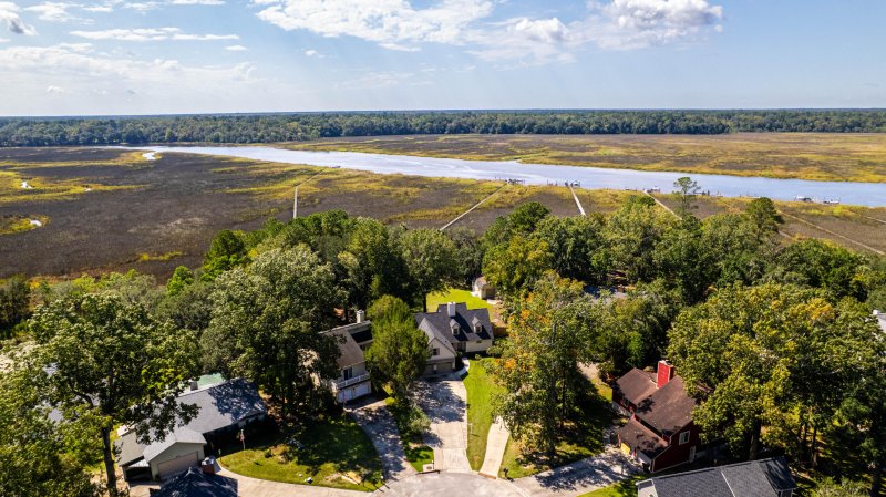 Property image 2 of 316 Anadale Court in Archdale, North Charleston, SC 29418