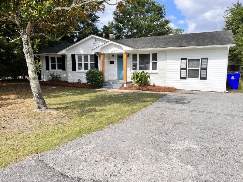 Property image 3 at 723 Magnolia Road, Charleston, SC 29407