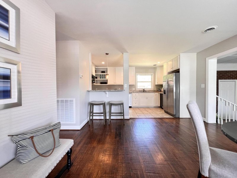 Property image 4 at 723 Magnolia Road, Charleston, SC 29407