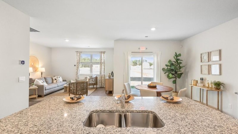 Property image 4 of 6047 Savy Court in Hillcrest, Ravenel, SC 29470