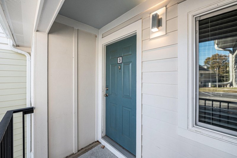 272 Alexandra Drive 3