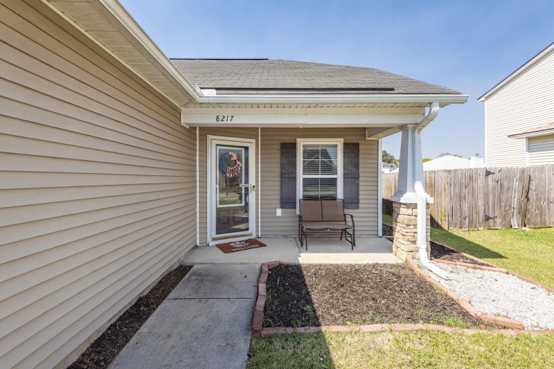 Property image 2 of 8217 Little Sydneys Way in Baker Plantation, North Charleston, SC 29406