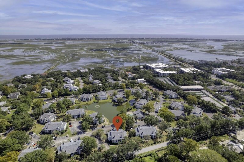 Property image 2 at 1481 Center St Ext 1107, Mount Pleasant, SC 29464