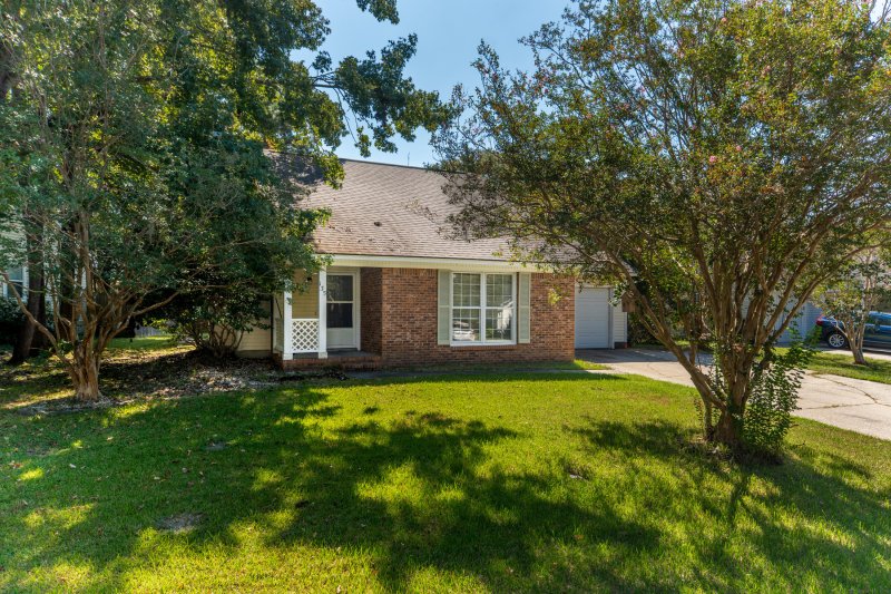 Property image 4 of 135 Commons Way in Crowfield Plantation, Goose Creek, SC 29445