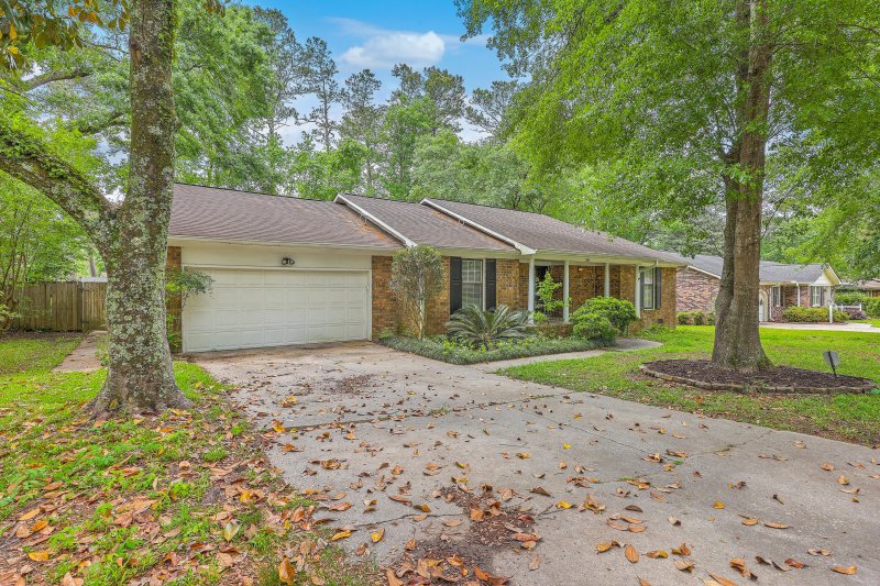 Property image 3 of 204 Pointer Drive in Quail Arbor, Summerville, SC 29485