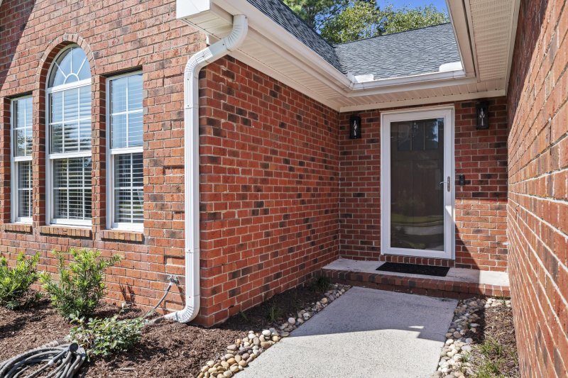 Property image 4 at 1305 Lark Lane, Hanahan, SC 29410