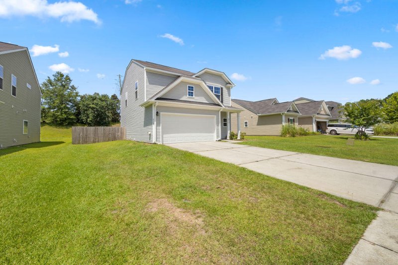 Property image 2 at 512 English Oak Circle, Moncks Corner, SC 29461