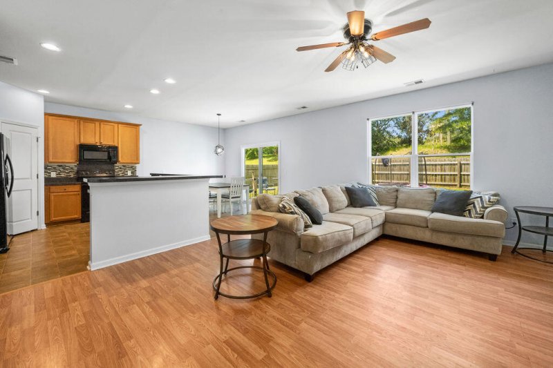 Property image 5 at 512 English Oak Circle, Moncks Corner, SC 29461