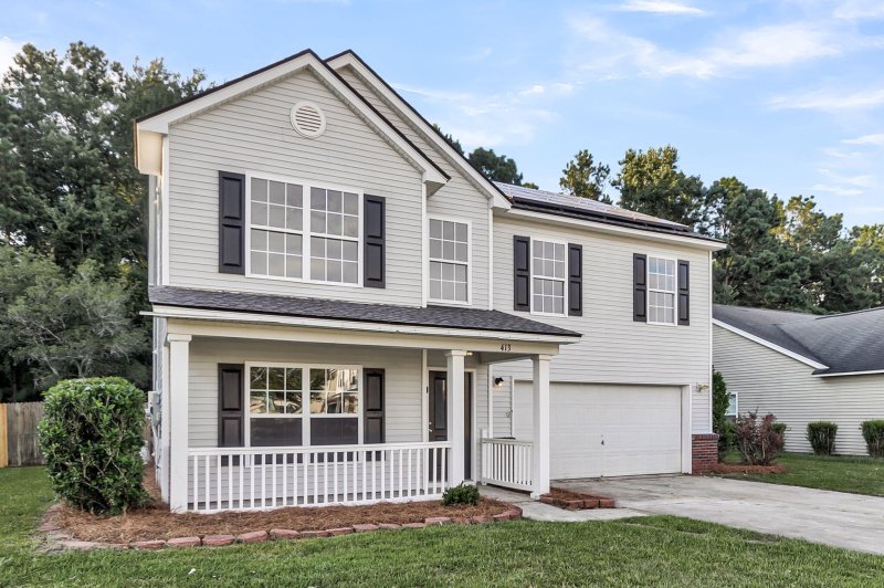 Weatherstone, Summerville community