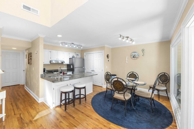 Property image 5 of 1638 Live Oak Park in Courtside Villas, Seabrook Island, SC 29455