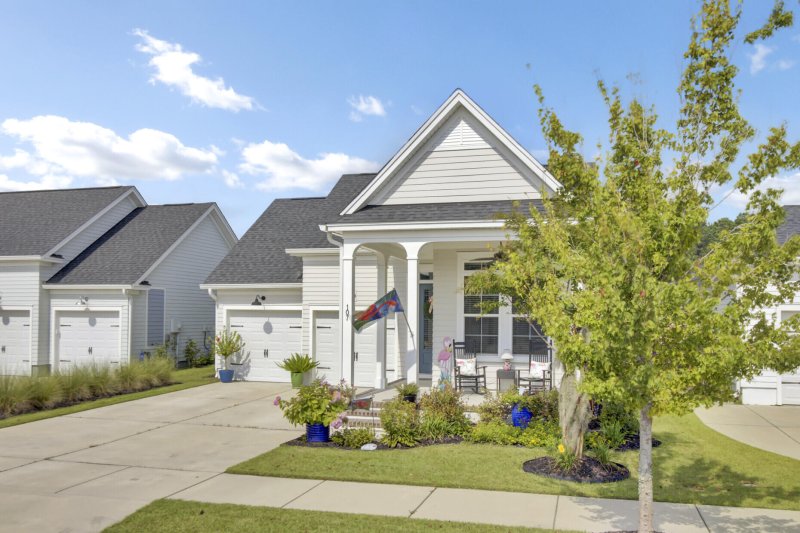 Property image 2 of 107 True Blue Loop in Nexton, Summerville, SC 29486
