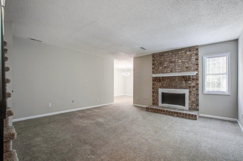 Property image 3 of 5 Poets Corner in Rivers Point, Charleston, SC 29412