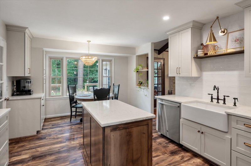 Property image 3 at 109 Lakeview Drive, Summerville, SC 29485