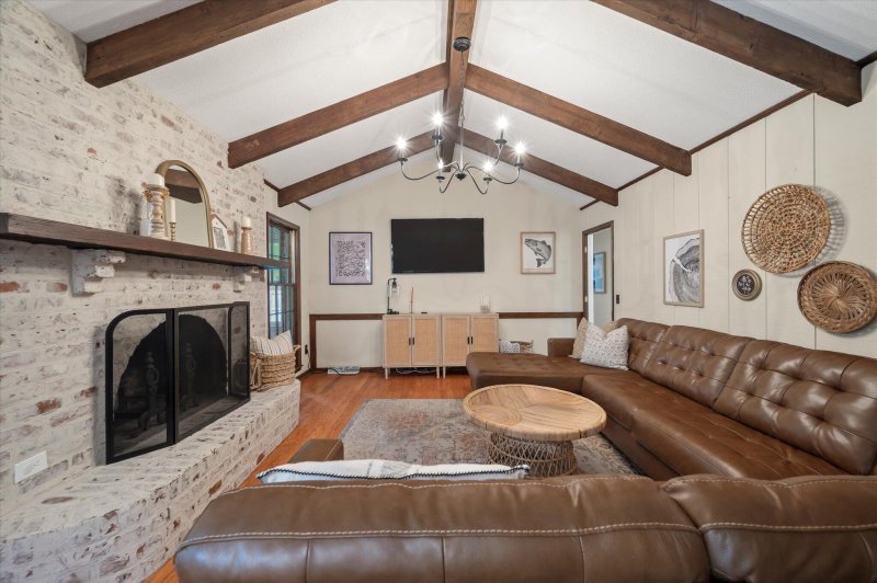 Property image 4 at 109 Lakeview Drive, Summerville, SC 29485