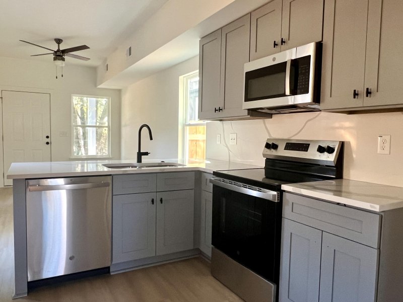 Property image 3 of 1632 Wappoo Drive in Pinecrest Gardens, Charleston, SC 29407