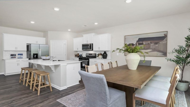 Property image 5 of 565 Lake Ridge Boulevard in Cane Bay Plantation, Summerville, SC 29486