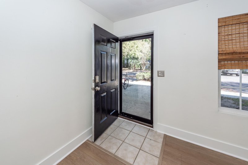 Property image 2 of 507 Stinson Drive 10d in Wildwood Town Homes, Charleston, SC 29407