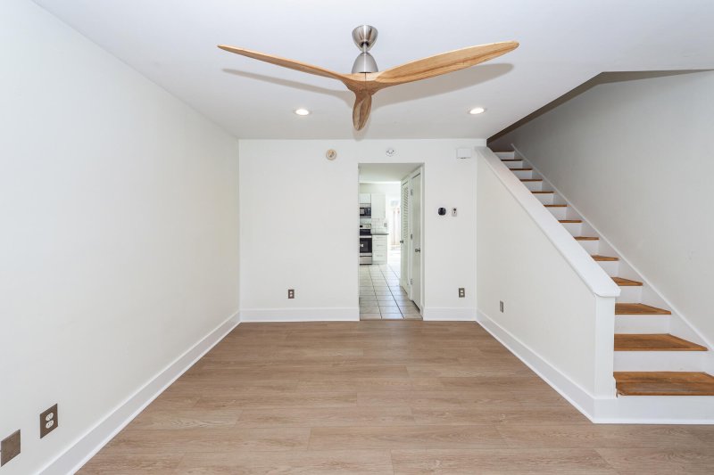 Property image 5 of 507 Stinson Drive 10d in Wildwood Town Homes, Charleston, SC 29407