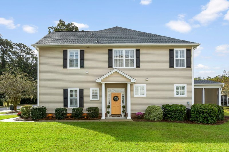 1626 Cristalino Circle