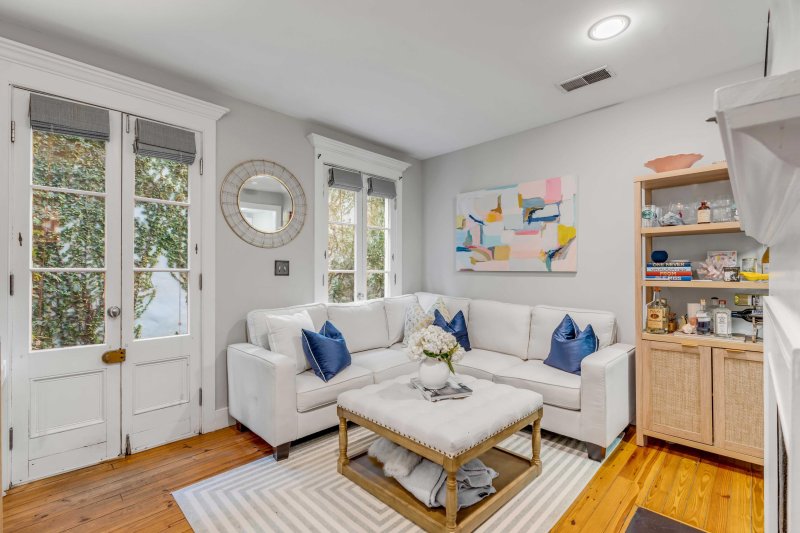 Property image 4 at 9 West Street 2, Charleston, SC 29401