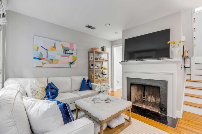 Property image 5 at 9 West Street 2, Charleston, SC 29401