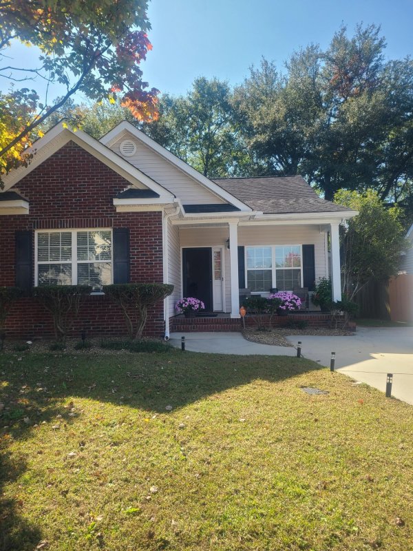 104 Amelia Forest Lane