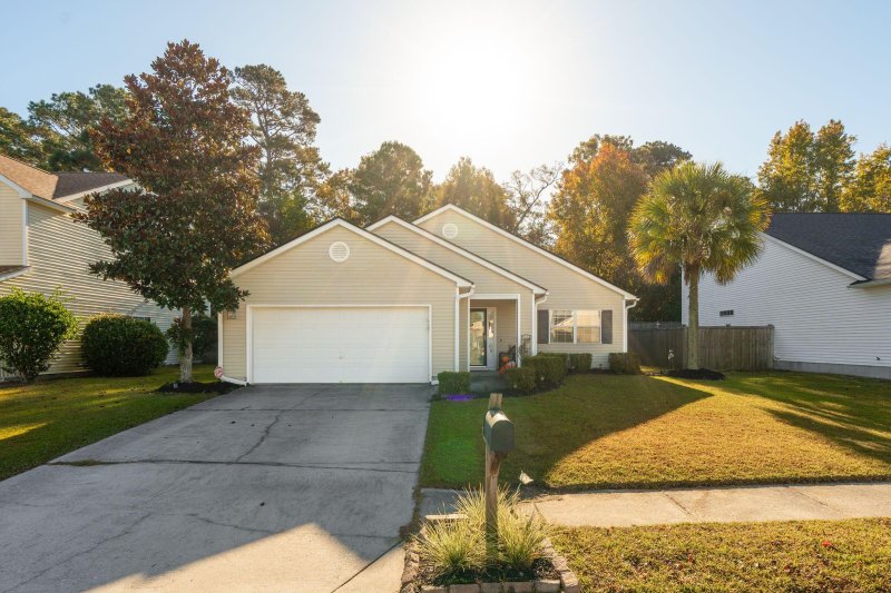 Property image 4 of 68 Creek Bend Drive in Bridges of Summerville, Summerville, SC 29485
