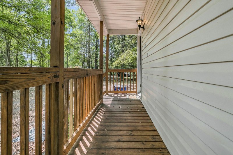 Property image 4 of 1628 Point Park Drive in Point Park Estates, Johns Island, SC 29455