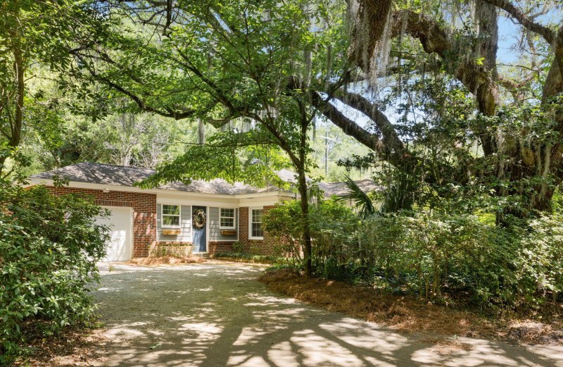 Property image 2 at 303 Wappoo Road, Charleston, SC 29407