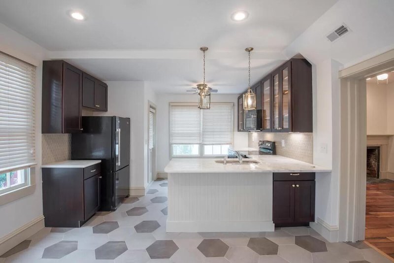 Property image 2 of 35 Society H in Ansonborough, Charleston, SC 29401