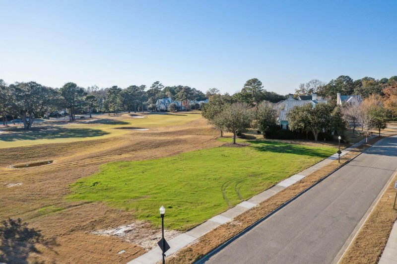 Property image 4 of 141 Ithecaw Creek Street in Daniel Island, Charleston, SC 29492