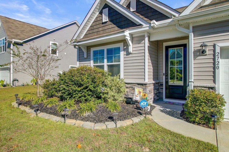 Property image 4 of 2720 Harmony Lake Drive in Woodbury Park, Johns Island, SC 29455