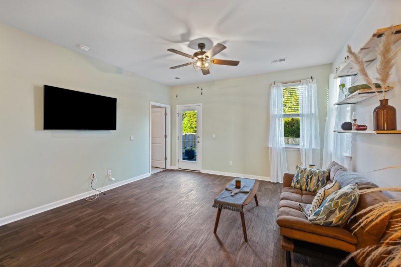 Property image 4 of 1023 Peridote Way in Taylor Farms, Ladson, SC 29456