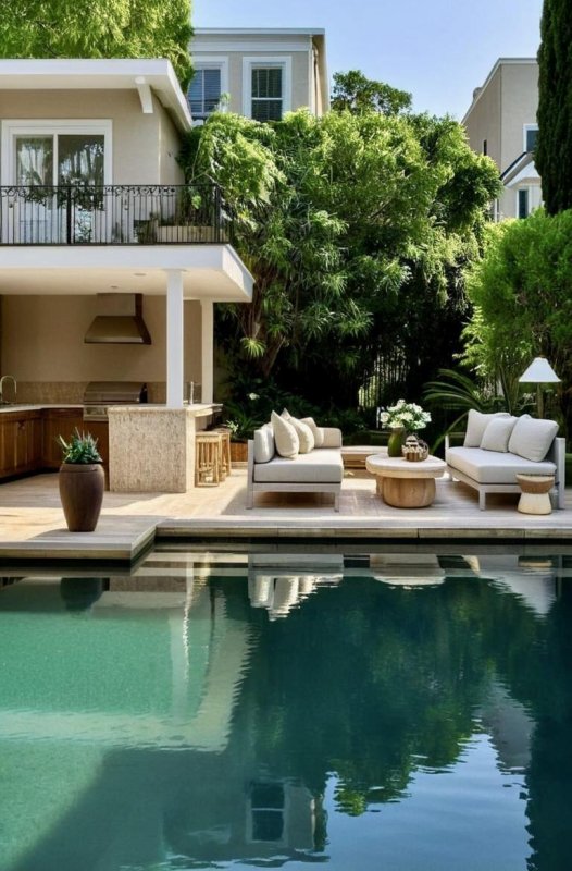 Property image 3 at 62 Society Street, Charleston, SC 29401